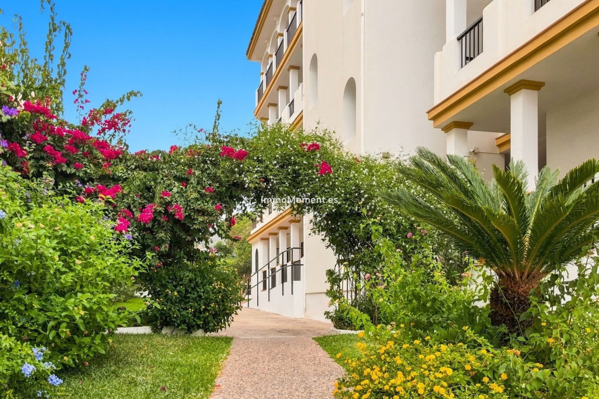 Resale - Apartment - Torremolinos - Montemar