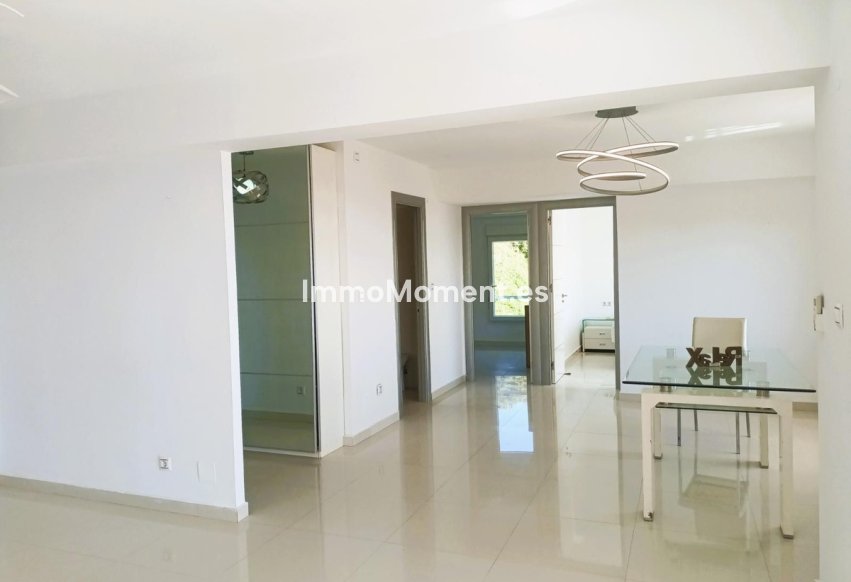 Resale - Apartment - Torremolinos - Montemar