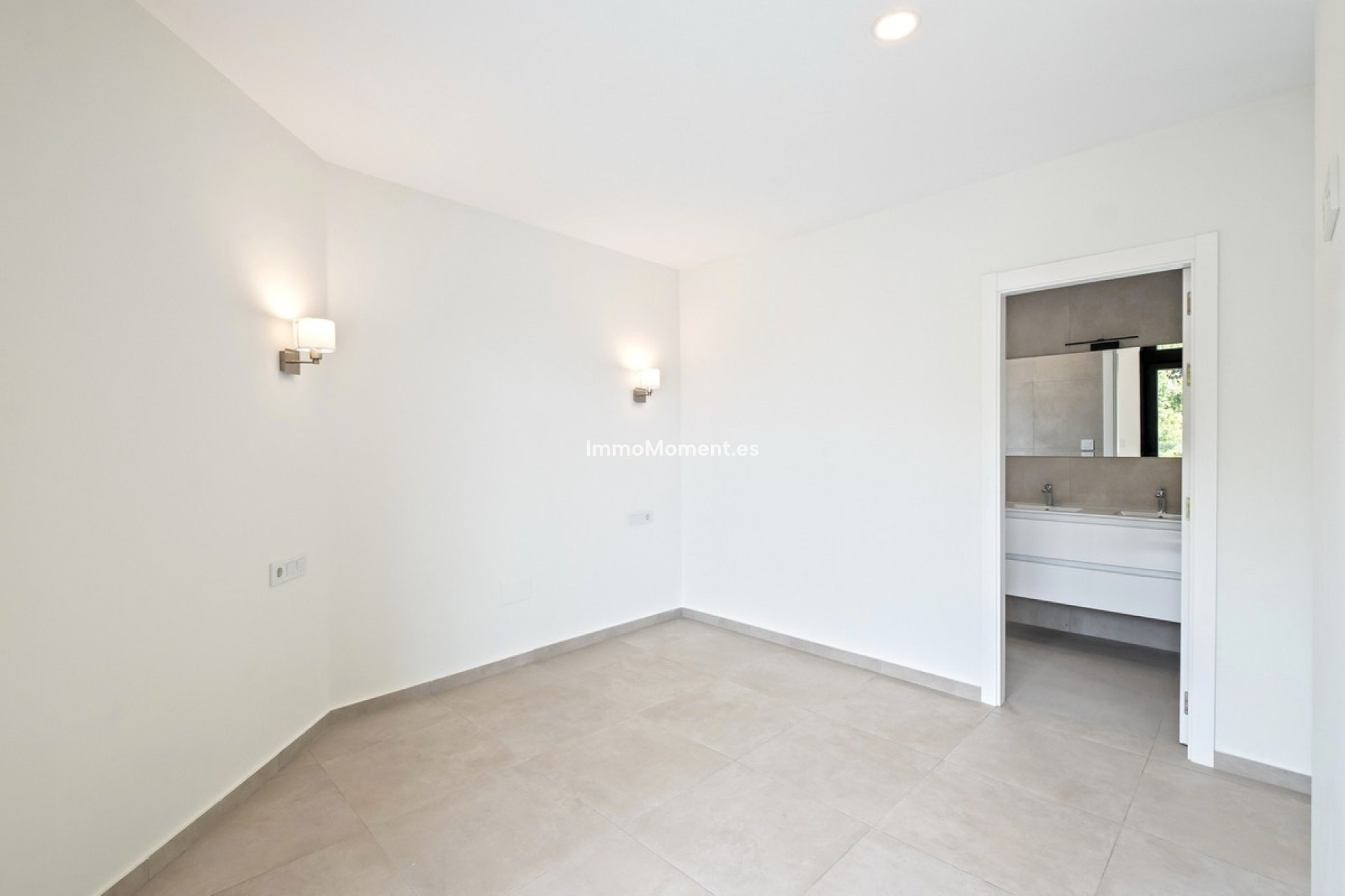 Resale - Apartment - Torremolinos - Montemar