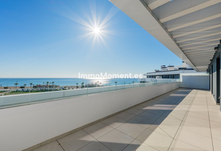 Resale - Apartment - Torremolinos - Playamar
