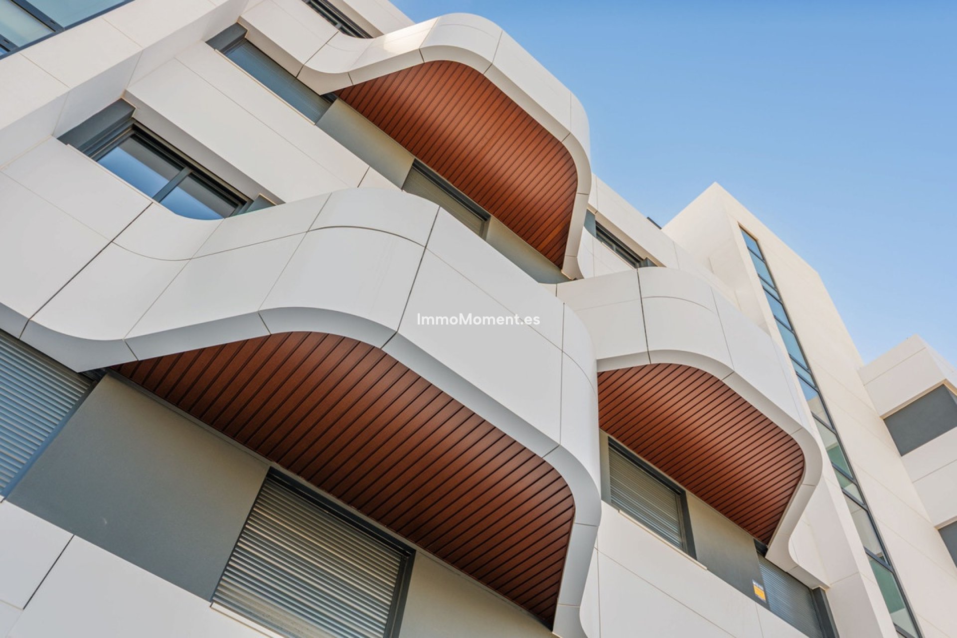 Resale - Apartment - Torremolinos - Playamar