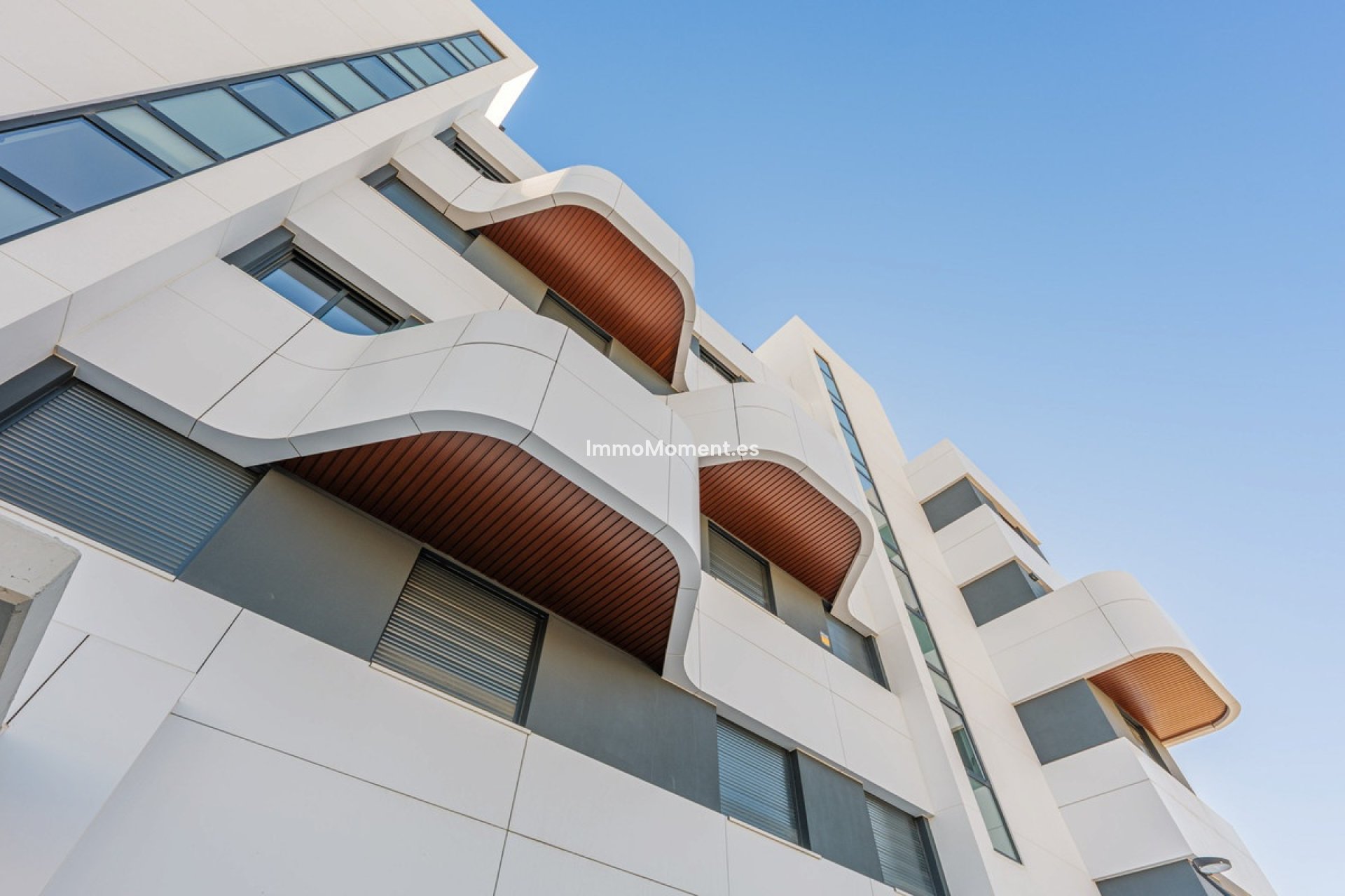 Resale - Apartment - Torremolinos - Playamar