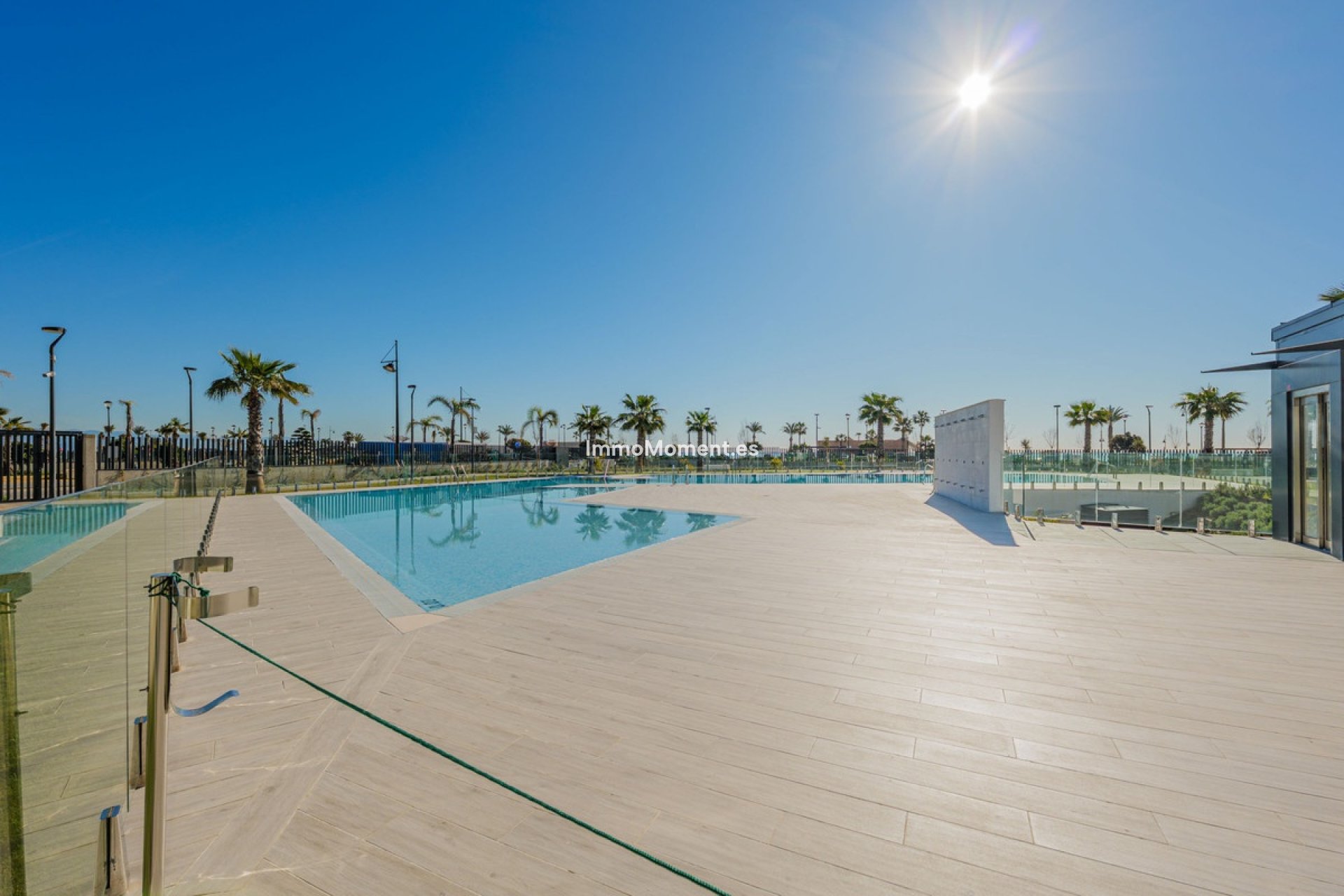 Resale - Apartment - Torremolinos - Playamar