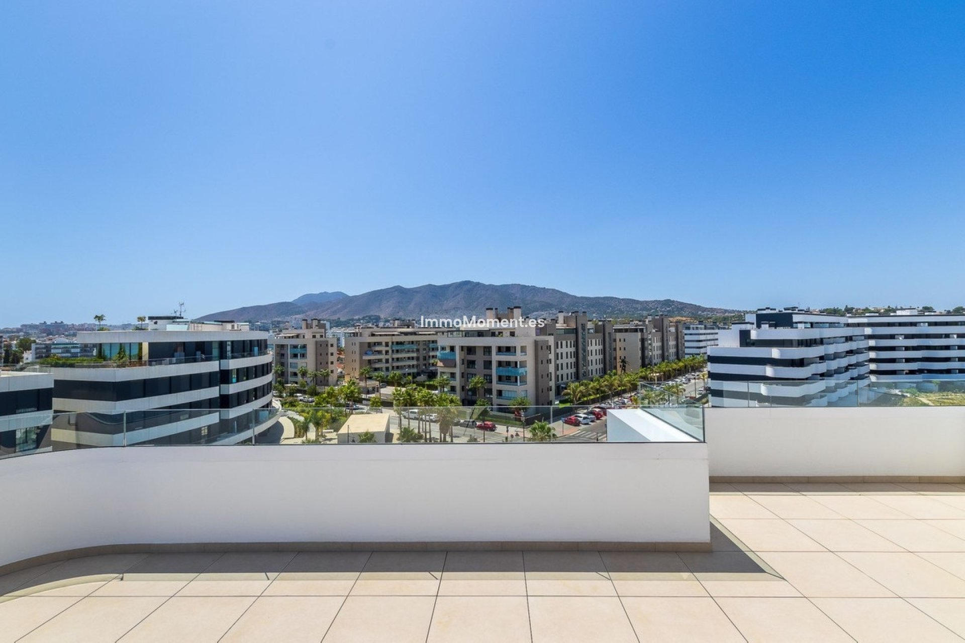 Resale - Apartment - Torremolinos - Playamar