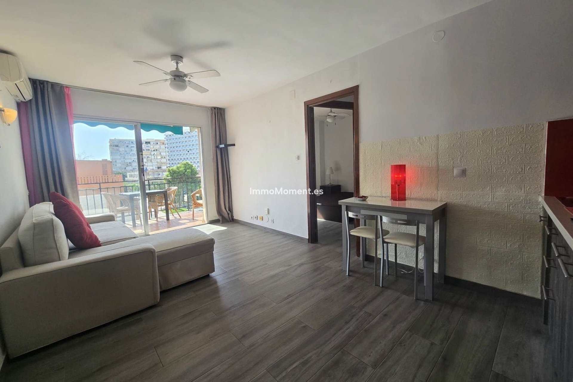 Resale - Apartment - Torremolinos - Torremolinos Centro
