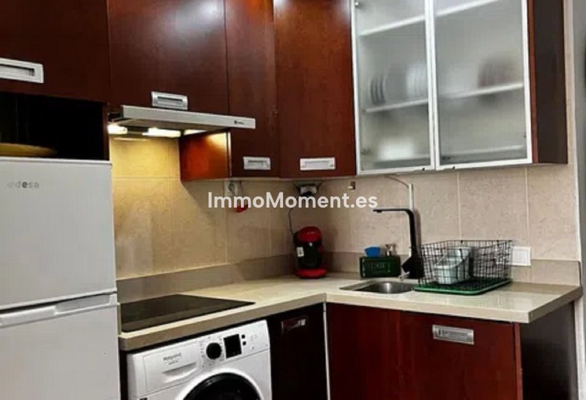 Resale - Apartment - Torremolinos - Torremolinos Centro