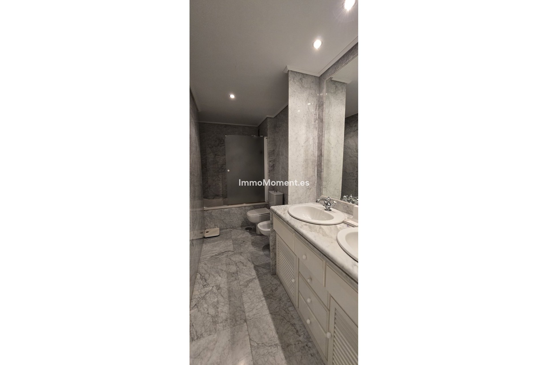 Resale - Apartment - Torremolinos - Torremolinos Centro