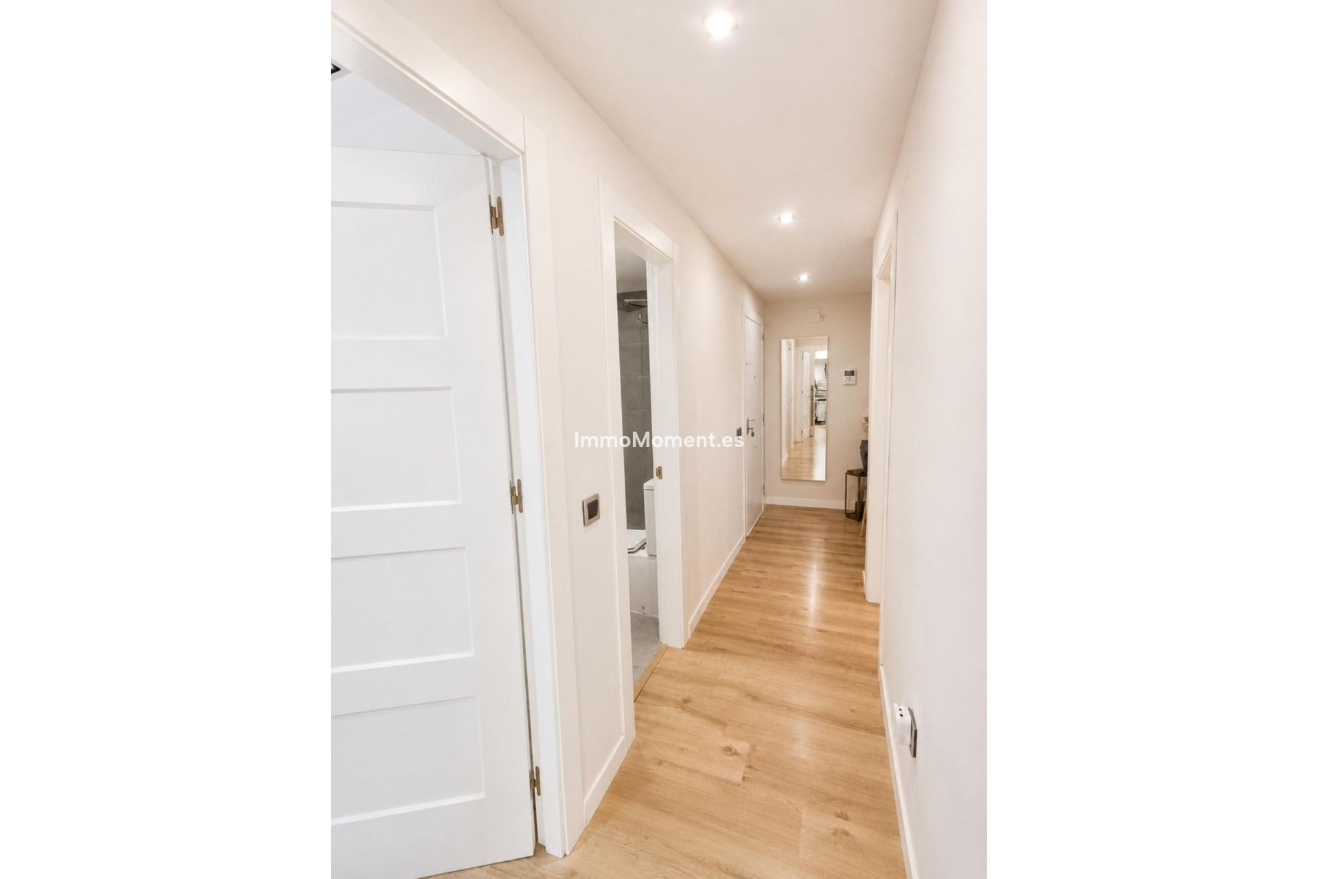 Resale - Apartment - Torremolinos - Torremolinos Centro