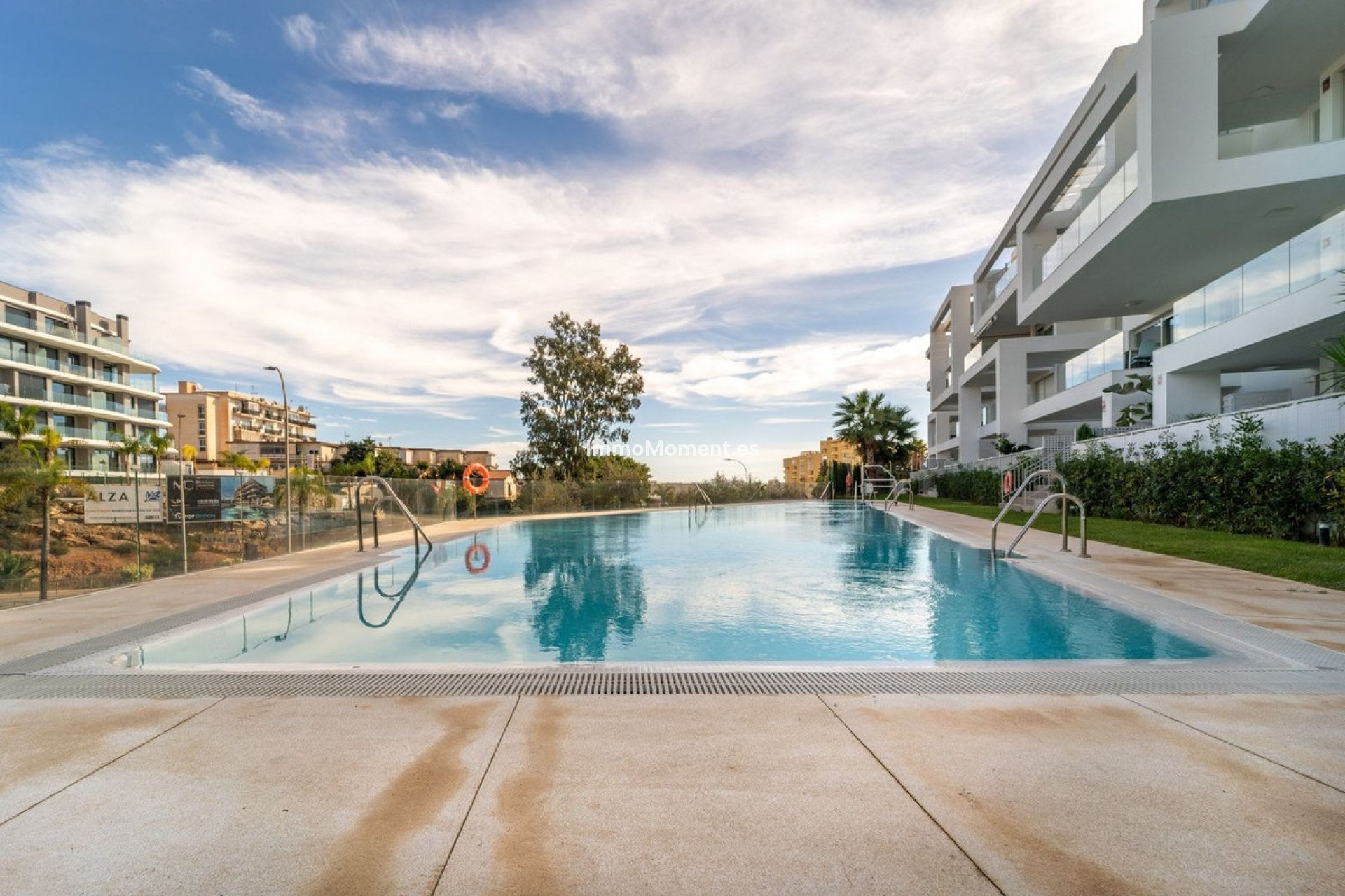 Resale - Apartment - Torremolinos