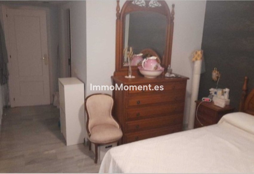 Resale - Apartment - Torremolinos