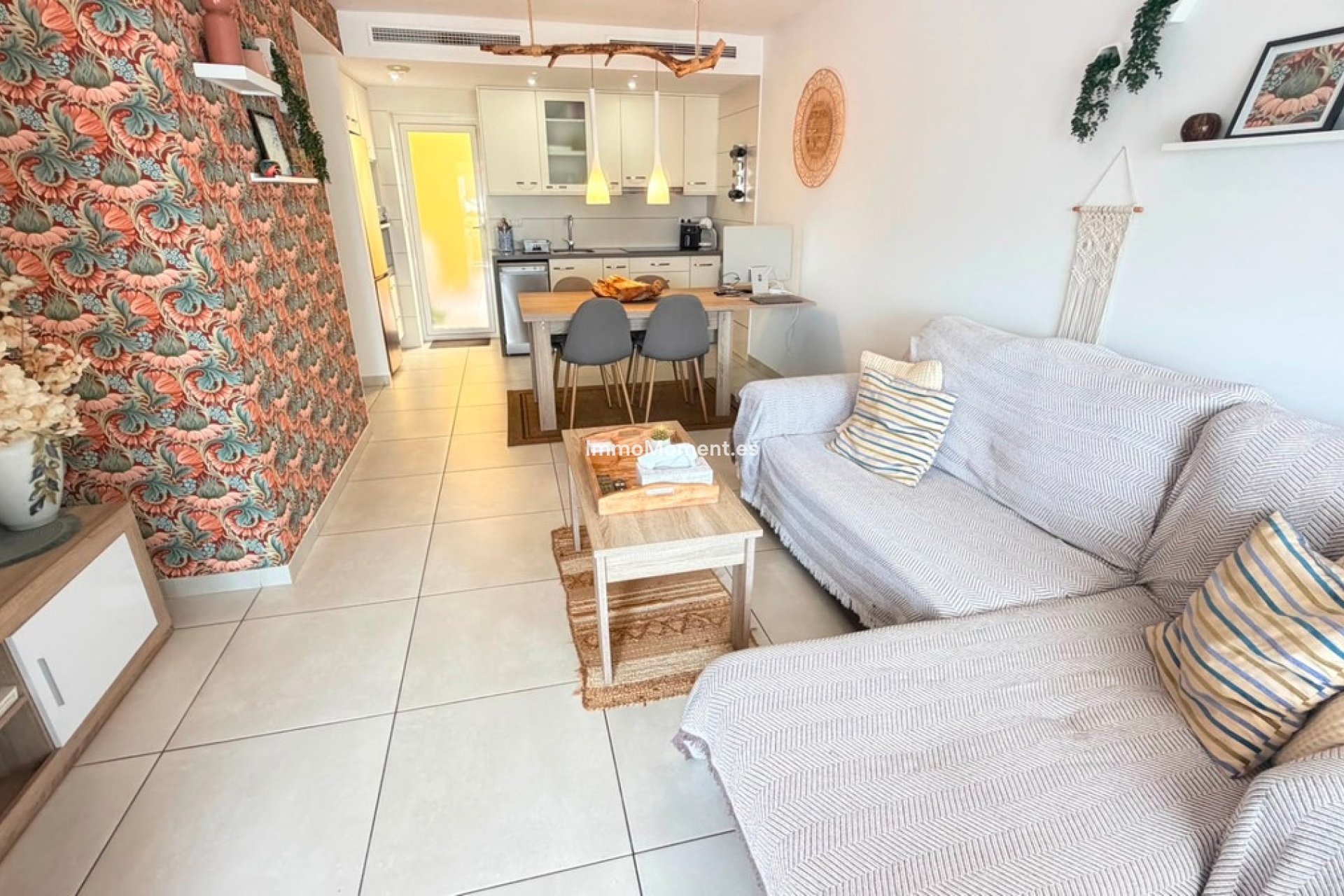 Resale - Apartment - Torrevieja - Aguas Nuevas