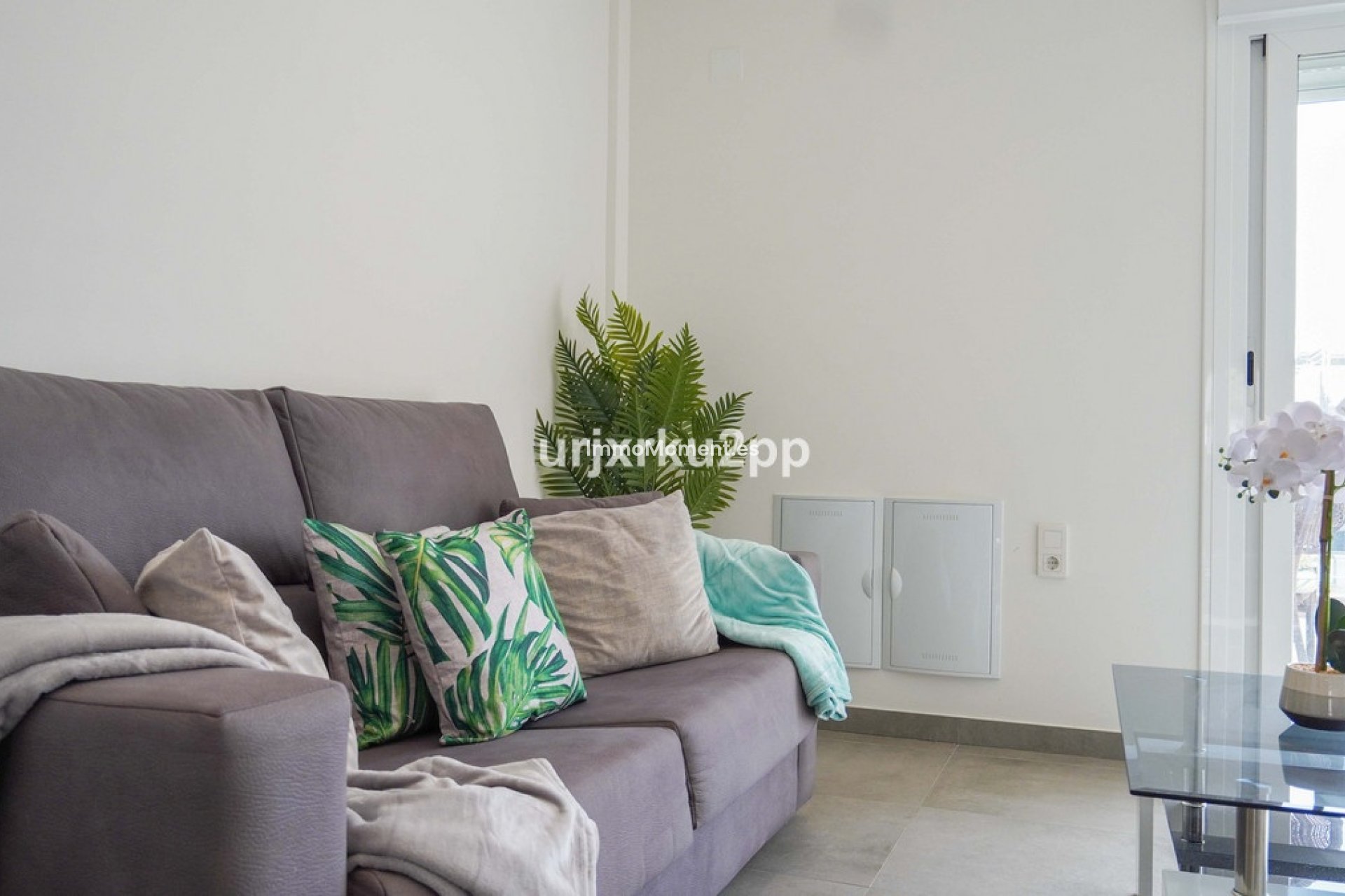 Resale - Apartment - Torrevieja - Aguas Nuevas
