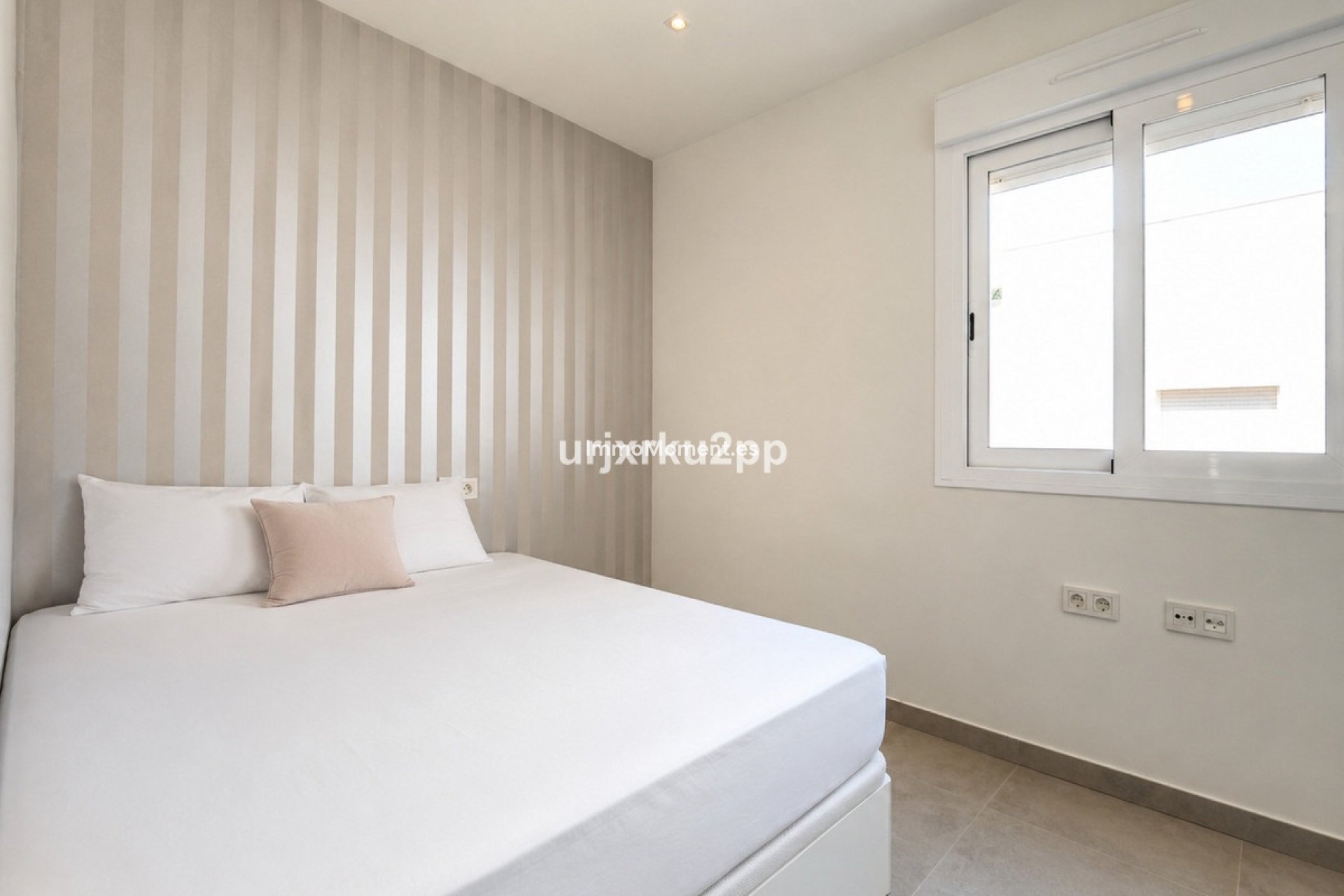 Resale - Apartment - Torrevieja - Aguas Nuevas