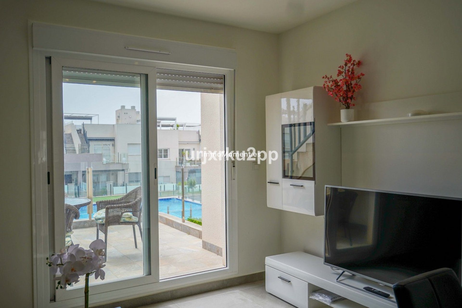 Resale - Apartment - Torrevieja - Aguas Nuevas