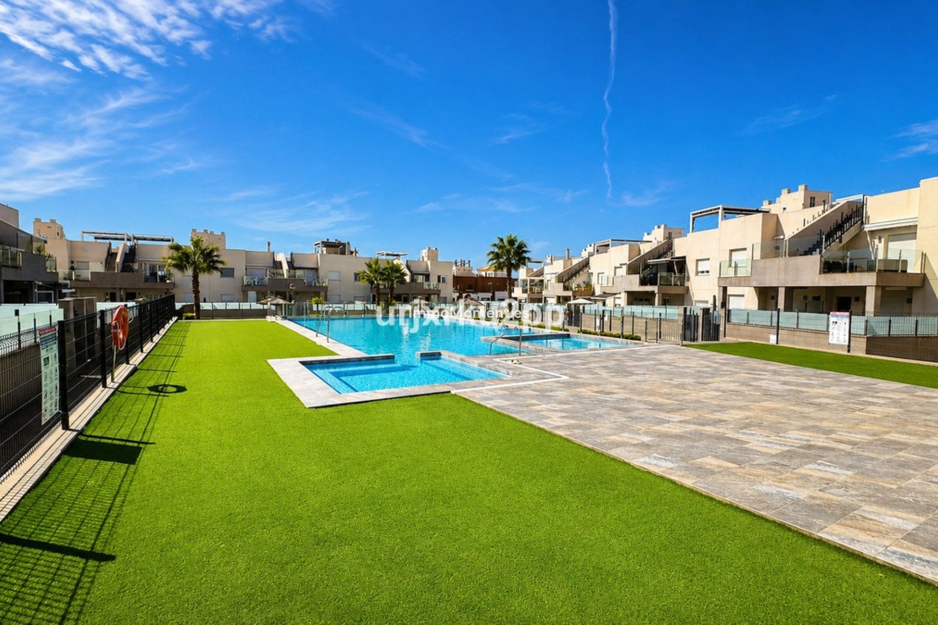 Resale - Apartment - Torrevieja - Aguas Nuevas