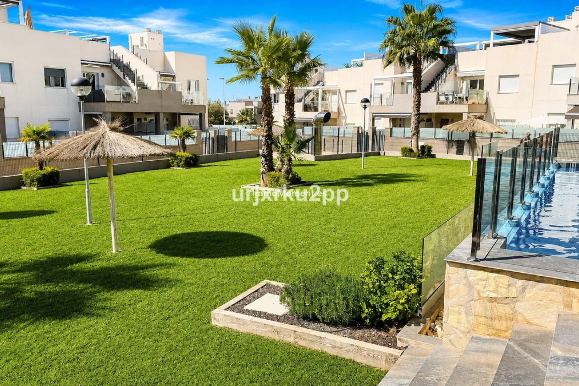 Resale - Apartment - Torrevieja - Aguas Nuevas