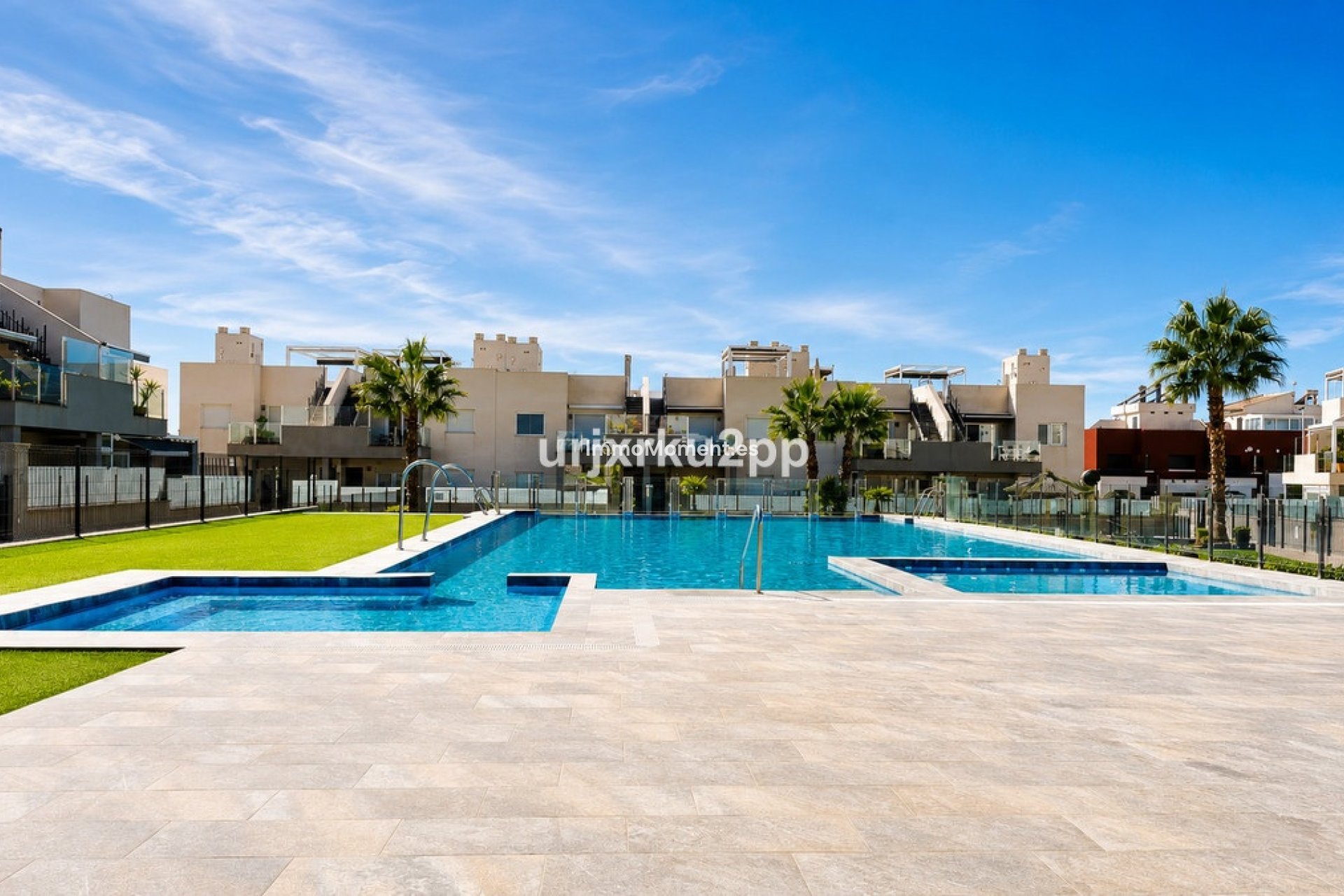Resale - Apartment - Torrevieja - Aguas Nuevas