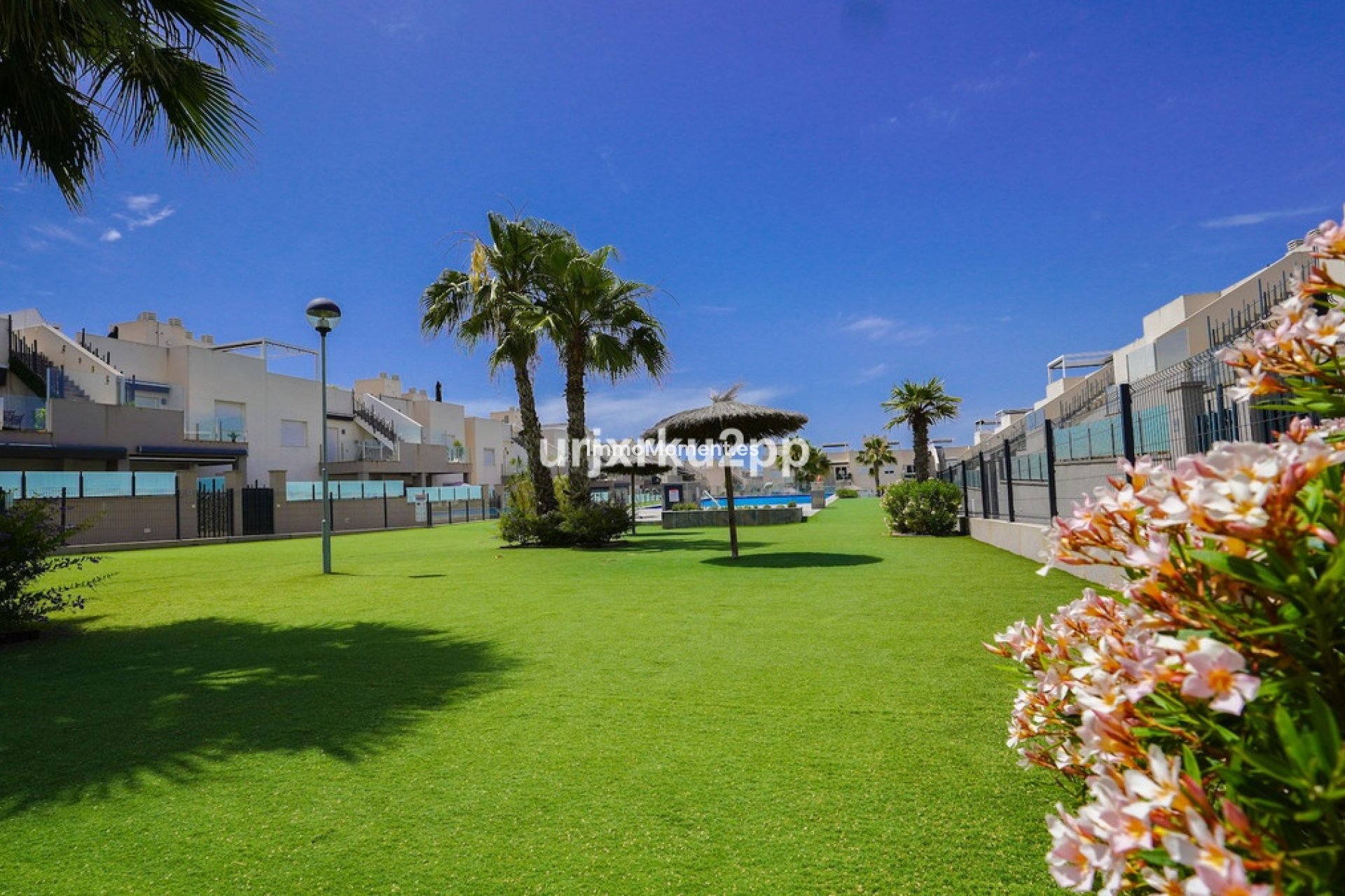 Resale - Apartment - Torrevieja - Aguas Nuevas