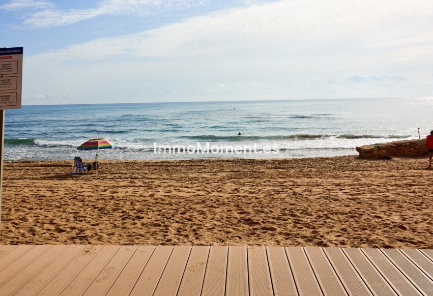 Resale - Apartment - Torrevieja - La Mata