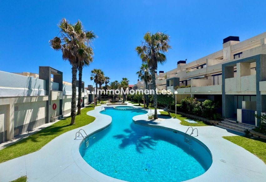 Resale - Apartment - Torrevieja - La Mata
