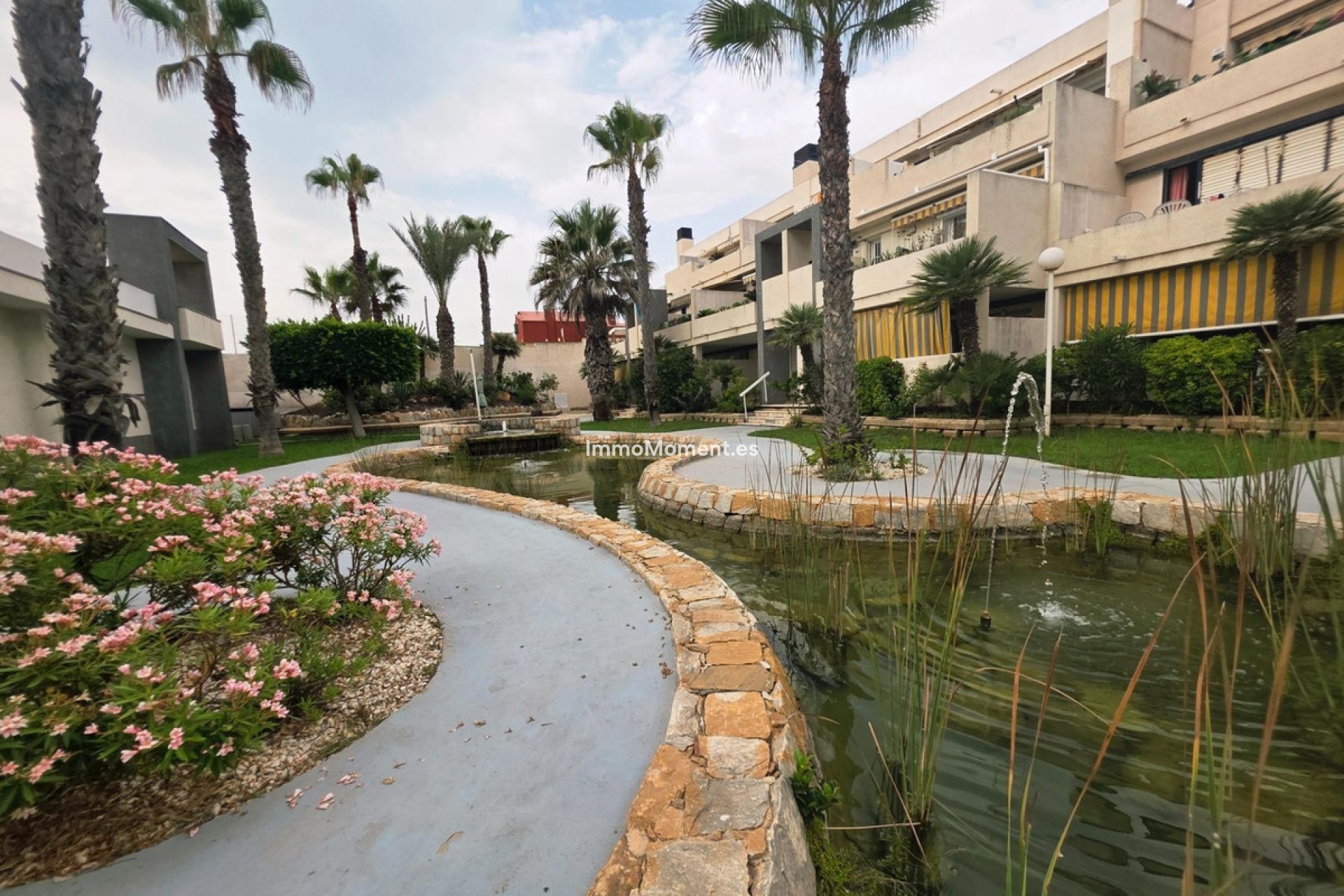 Resale - Apartment - Torrevieja - La Mata