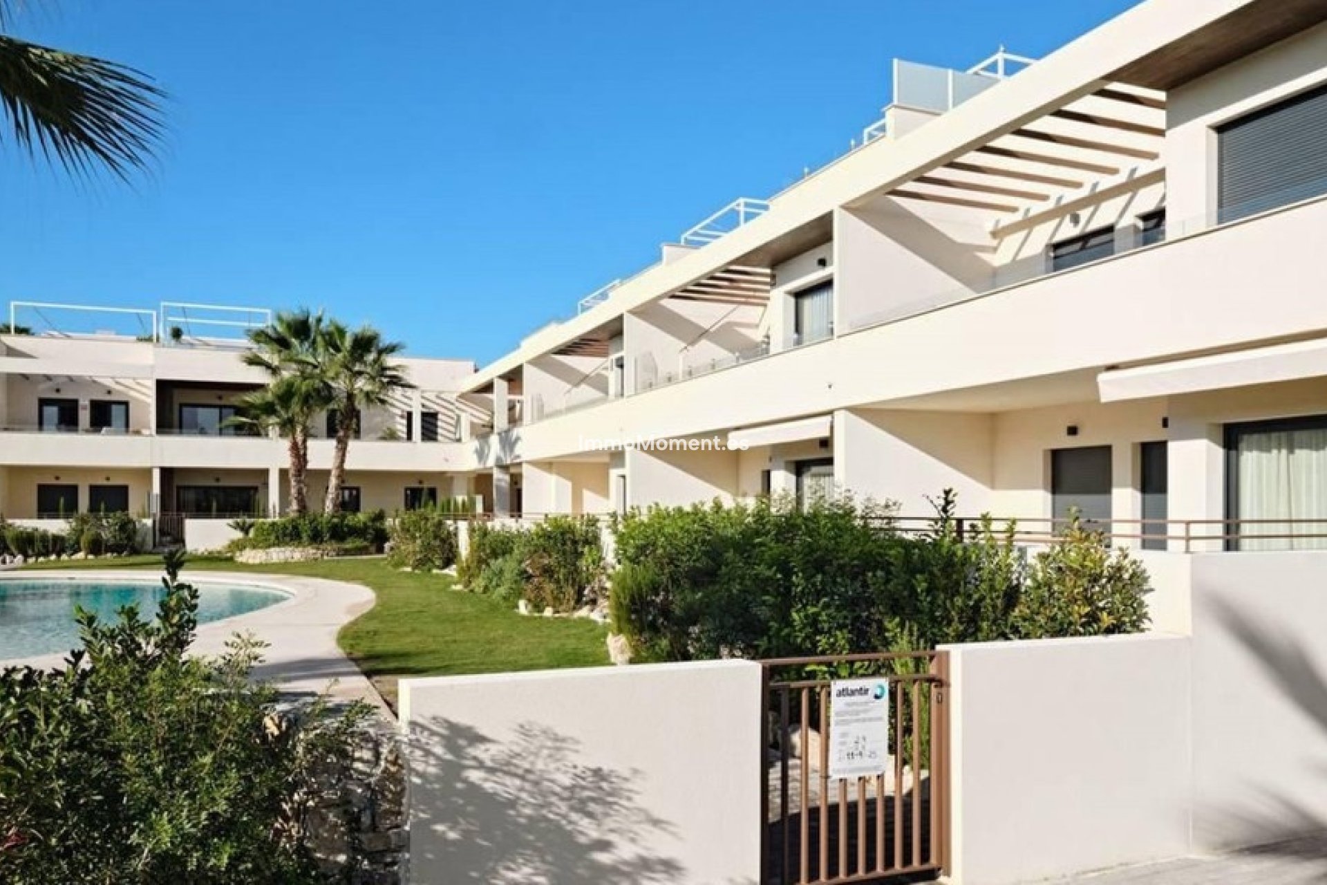 Resale - Apartment - Torrevieja - La Veleta