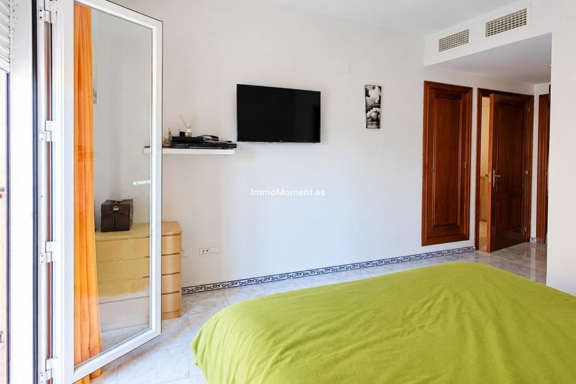 Resale - Apartment - Torrevieja - Playa de los Locos