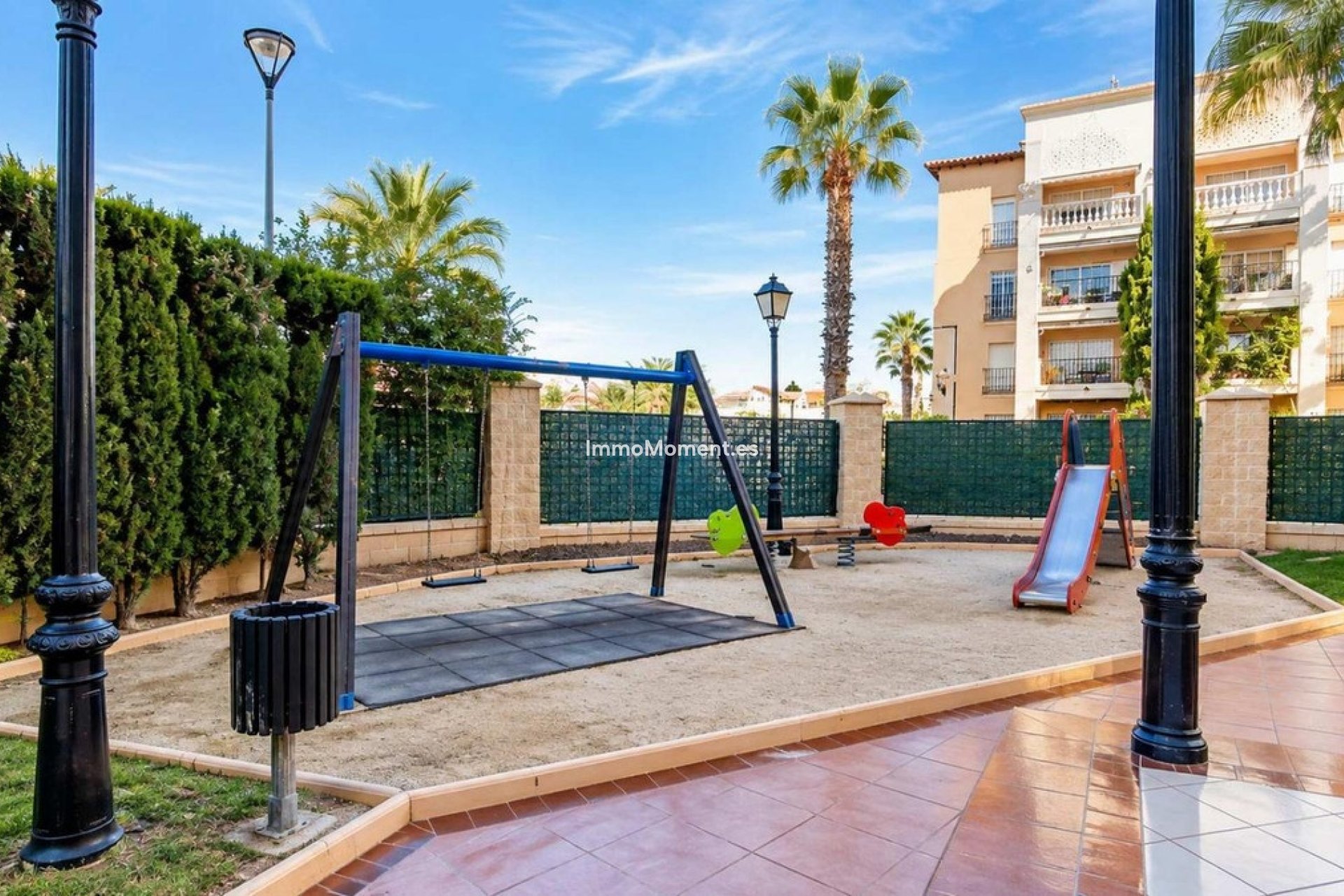 Resale - Apartment - Torrevieja - Playa de los Locos