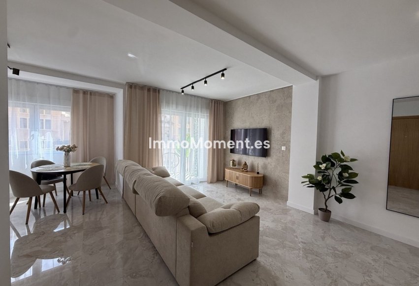 Resale - Apartment - Torrevieja - Playa del Cura
