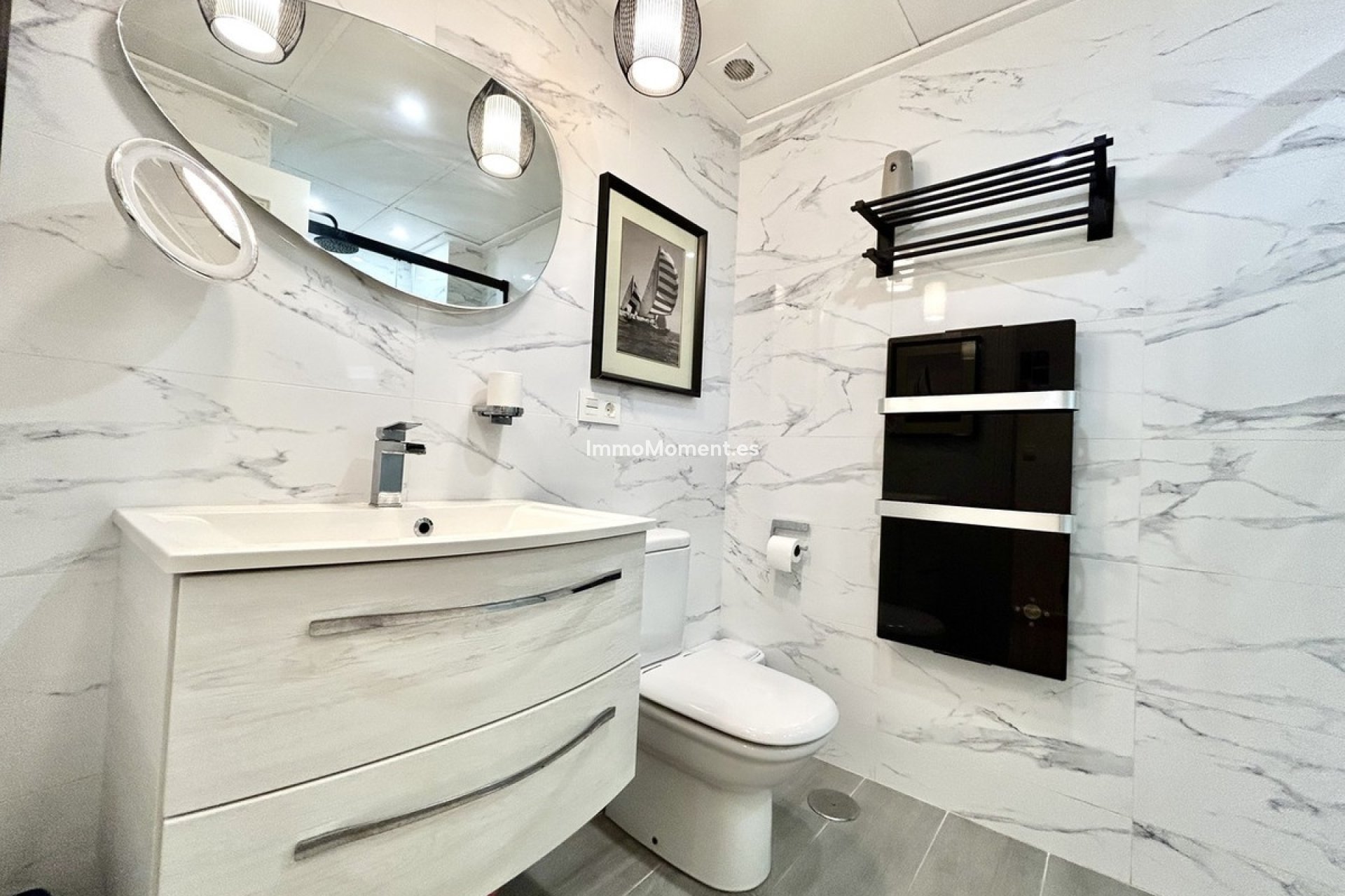 Resale - Apartment - Torrevieja - Torrevieja Centro