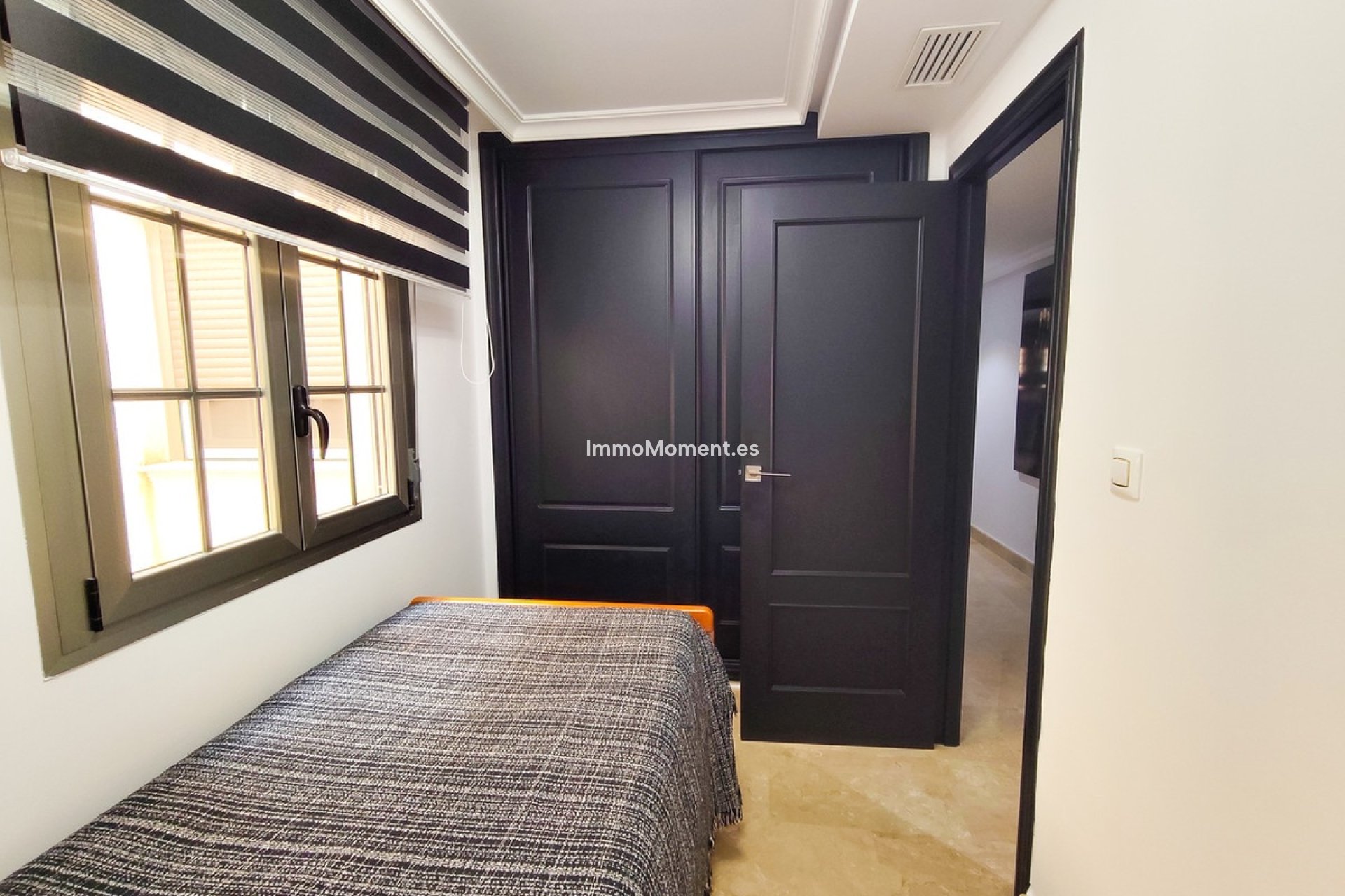 Resale - Apartment - Torrevieja - Torrevieja Centro