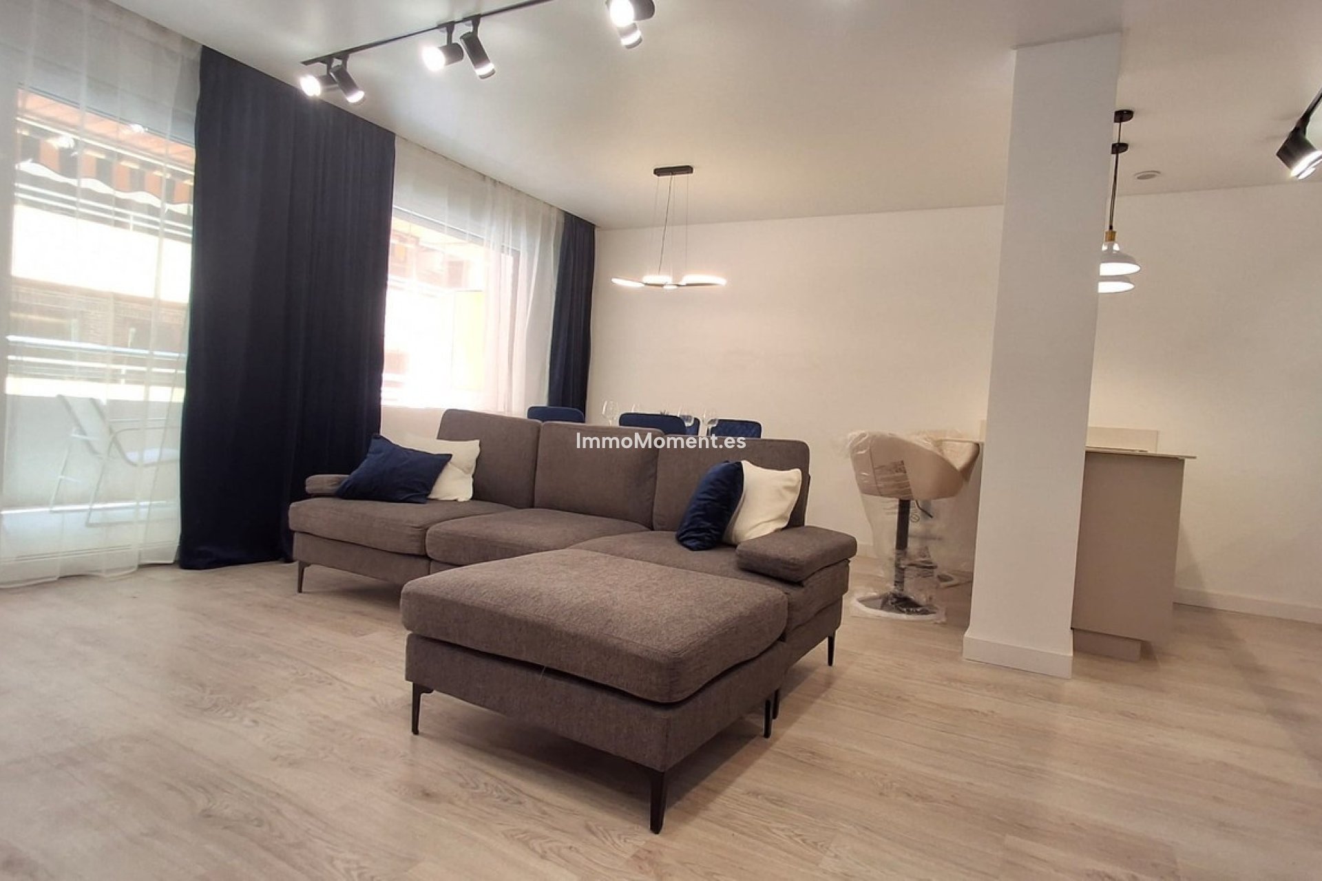 Resale - Apartment - Torrevieja - Torrevieja Centro