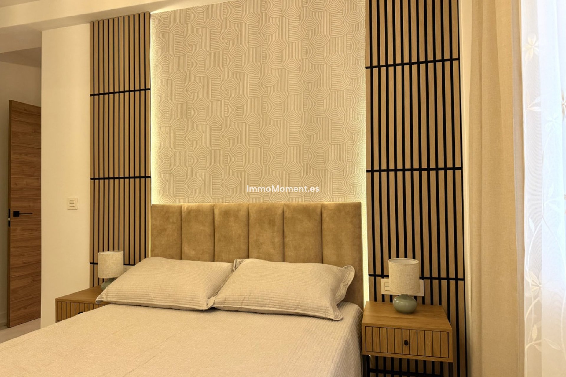 Resale - Apartment - Torrevieja - Torrevieja Centro