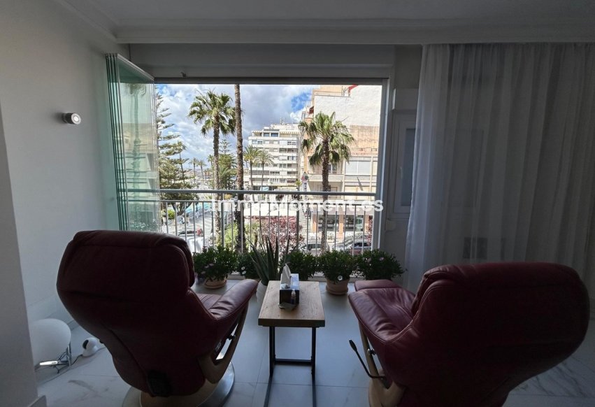 Resale - Apartment - Torrevieja - Torrevieja Centro