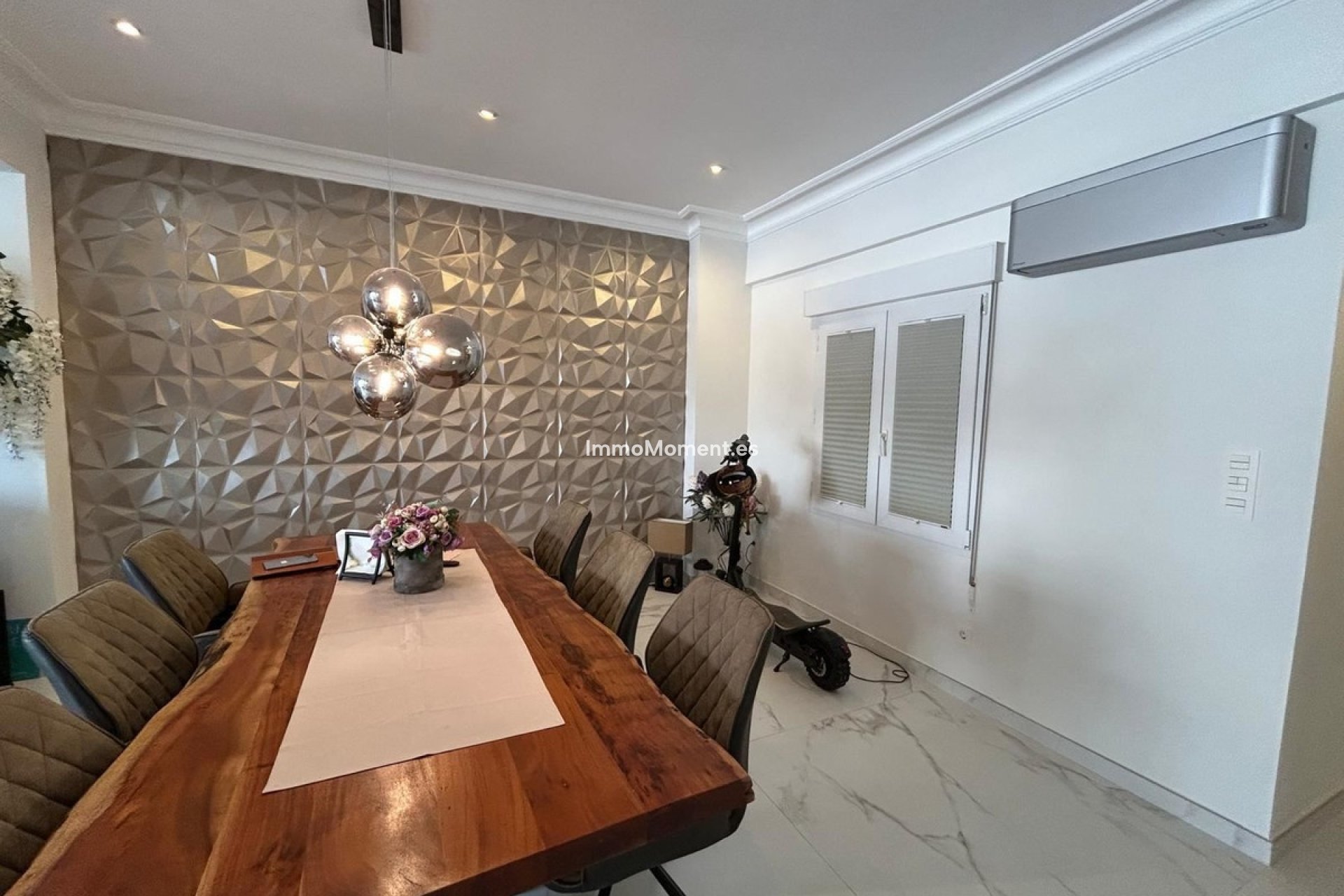 Resale - Apartment - Torrevieja - Torrevieja Centro