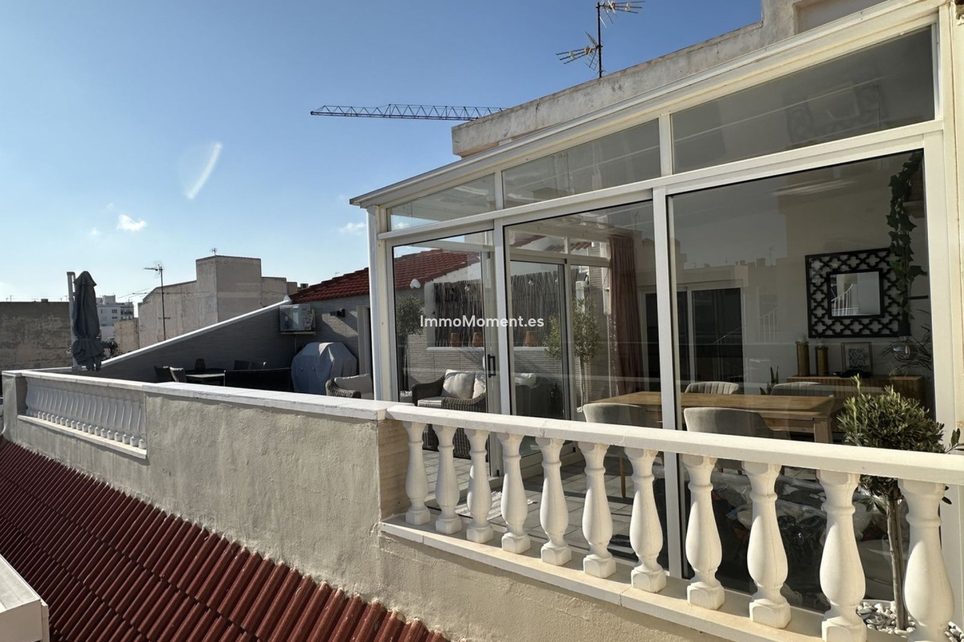 Resale - Apartment - Torrevieja - Torrevieja Centro
