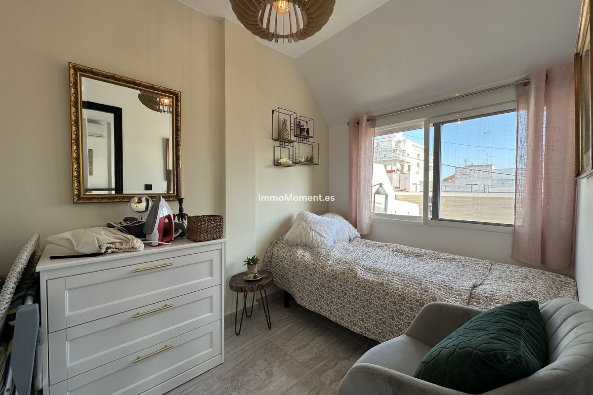 Resale - Apartment - Torrevieja - Torrevieja Centro
