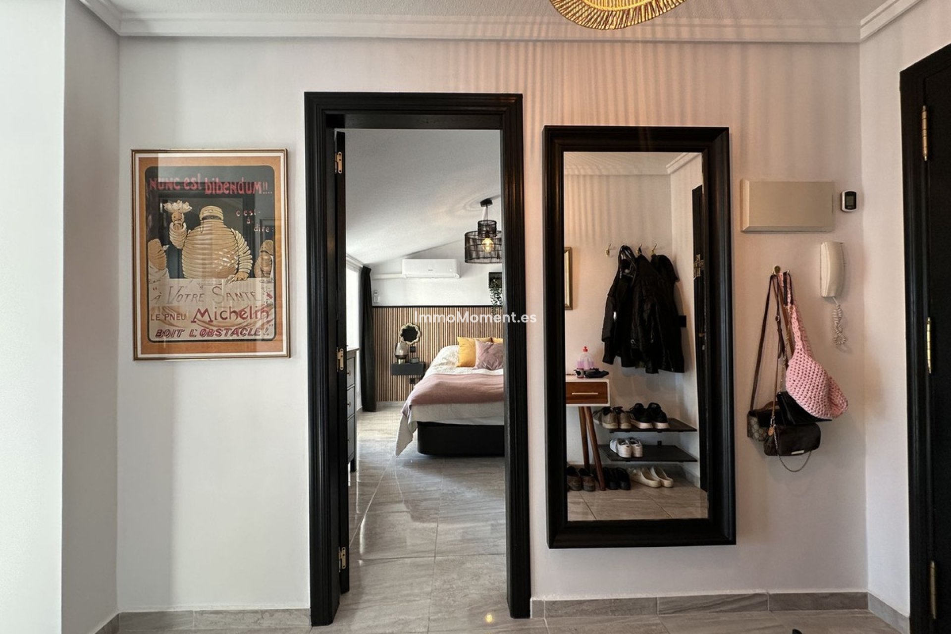 Resale - Apartment - Torrevieja - Torrevieja Centro