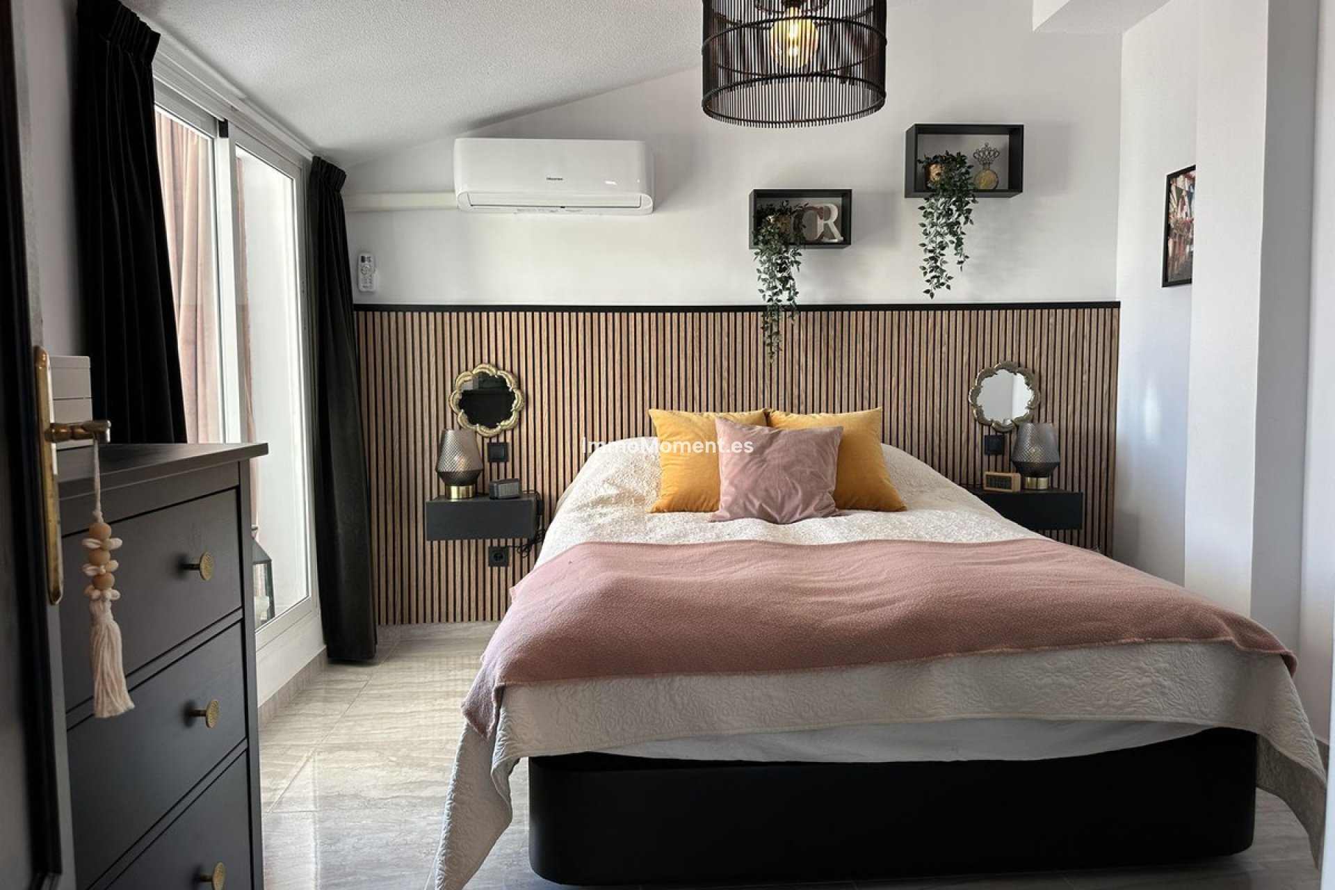Resale - Apartment - Torrevieja - Torrevieja Centro
