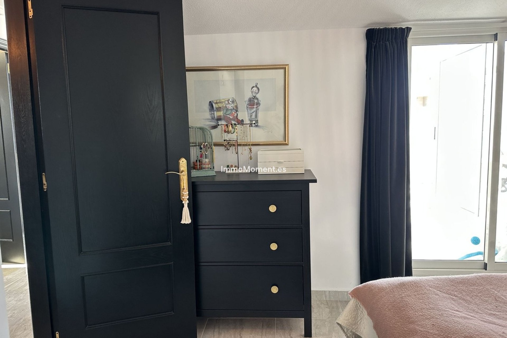 Resale - Apartment - Torrevieja - Torrevieja Centro