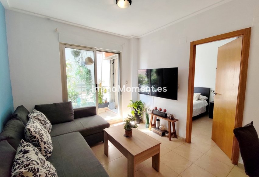 Resale - Apartment - Torrevieja - Torrevieja Centro