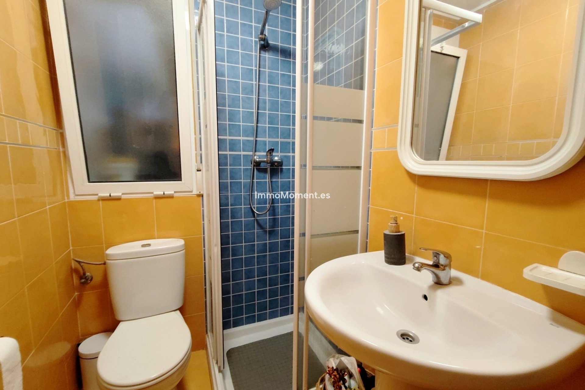 Resale - Apartment - Torrevieja - Torrevieja Centro