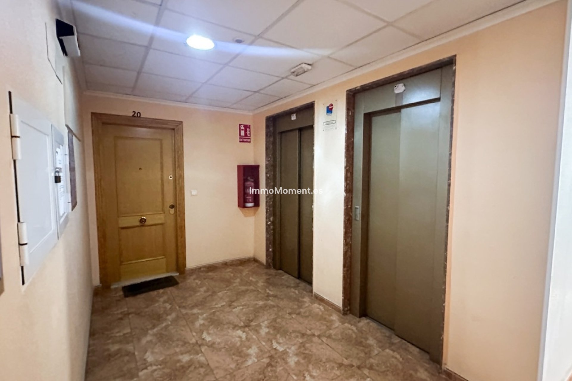 Resale - Apartment - Torrevieja - Torrevieja Centro
