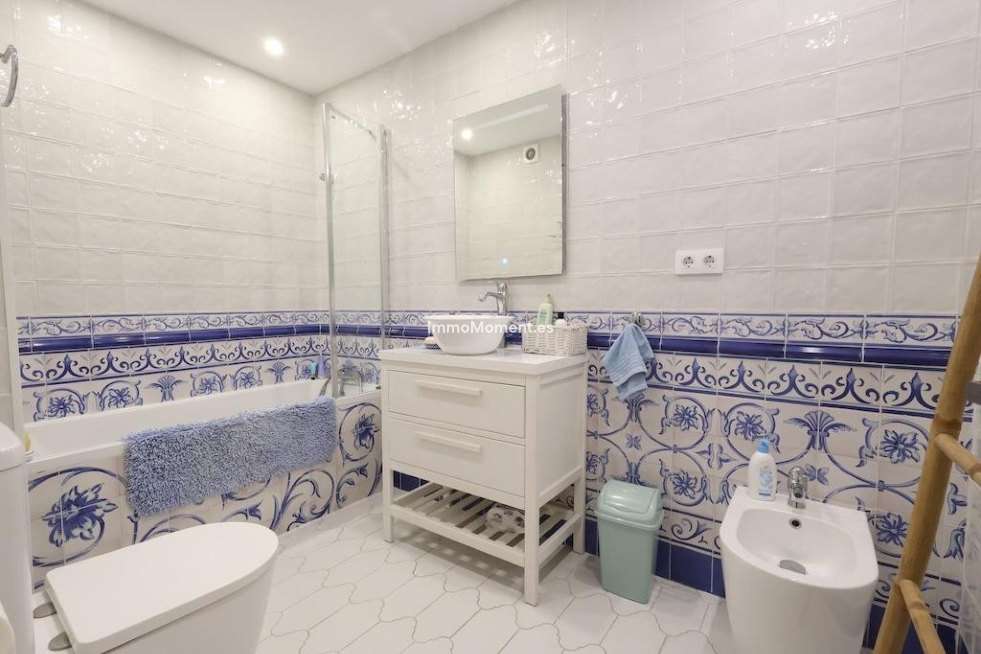 Resale - Apartment - Torrevieja - Torrevieja Centro