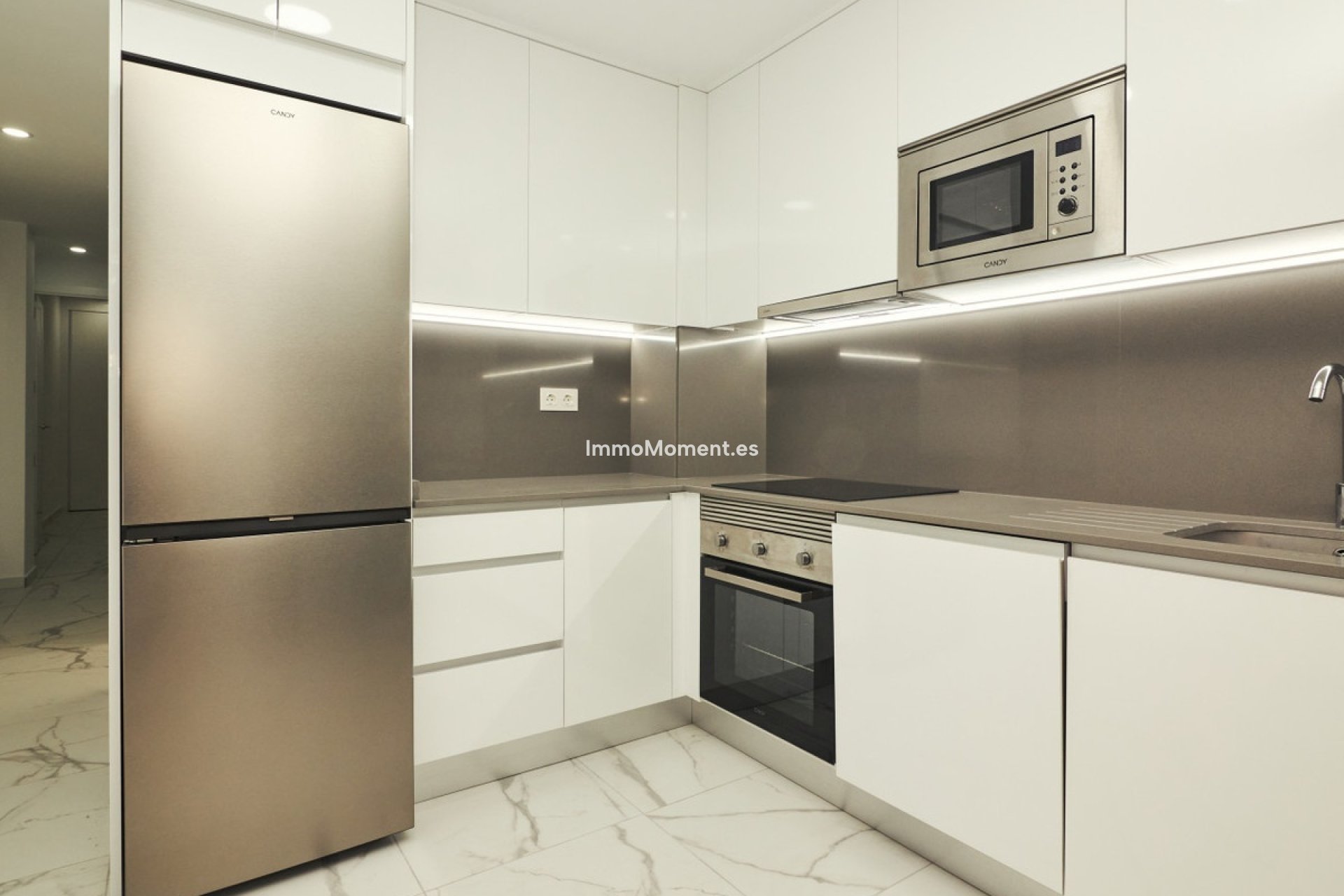 Resale - Apartment - Torrevieja - Torrevieja Centro