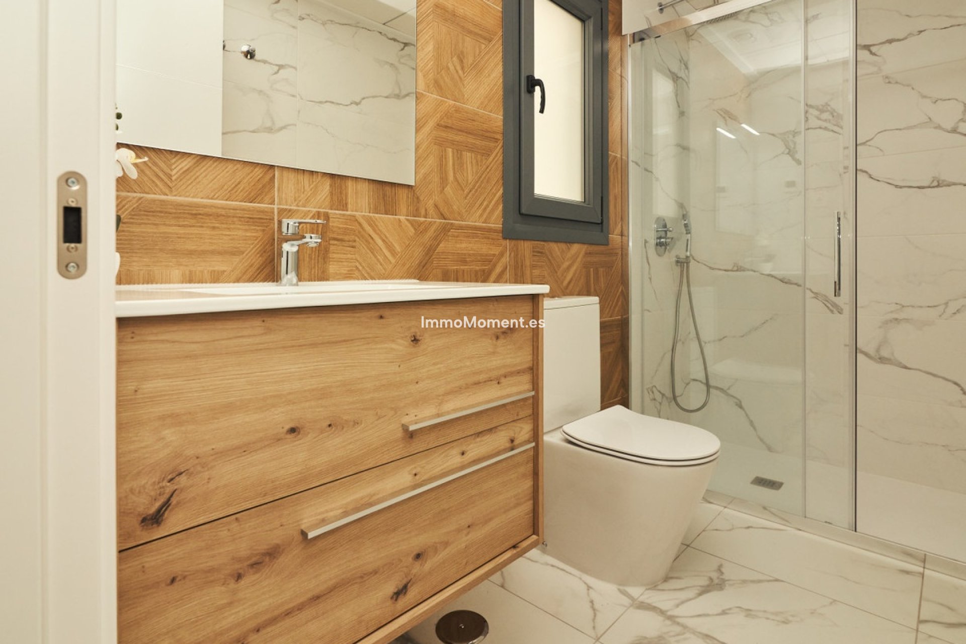 Resale - Apartment - Torrevieja - Torrevieja Centro