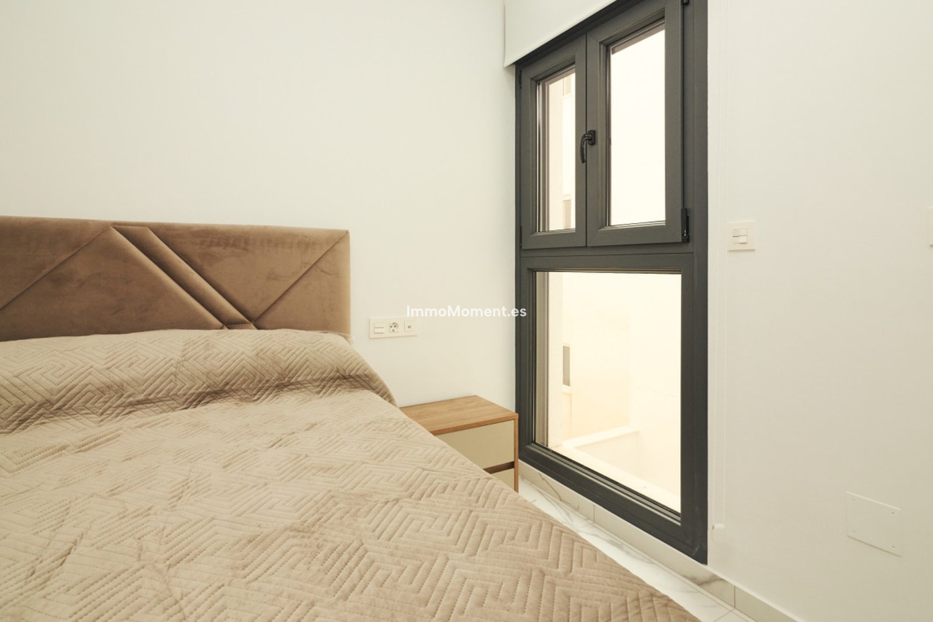 Resale - Apartment - Torrevieja - Torrevieja Centro