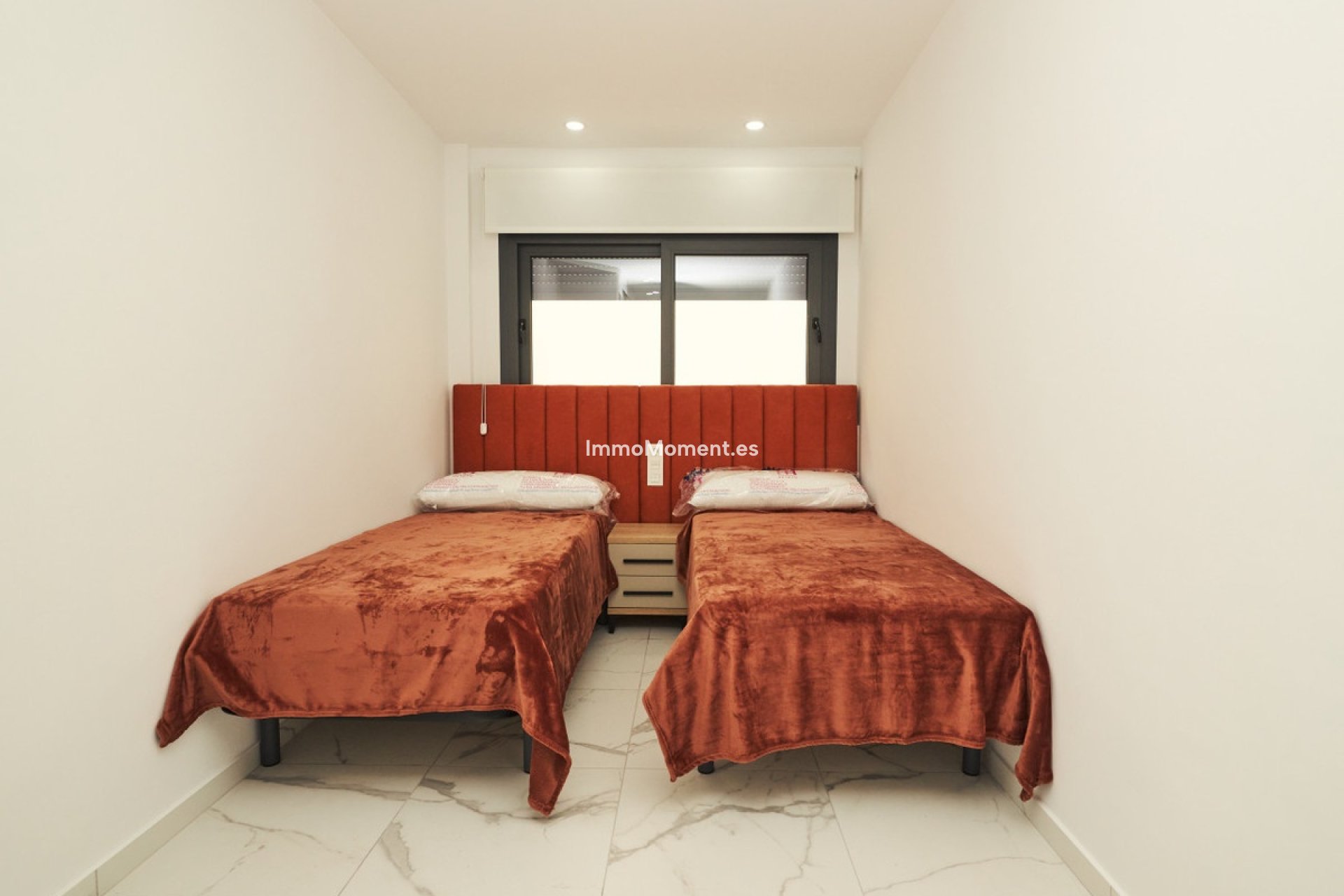 Resale - Apartment - Torrevieja - Torrevieja Centro