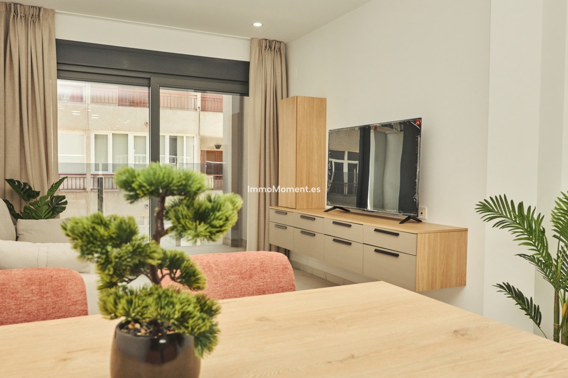 Resale - Apartment - Torrevieja - Torrevieja Centro