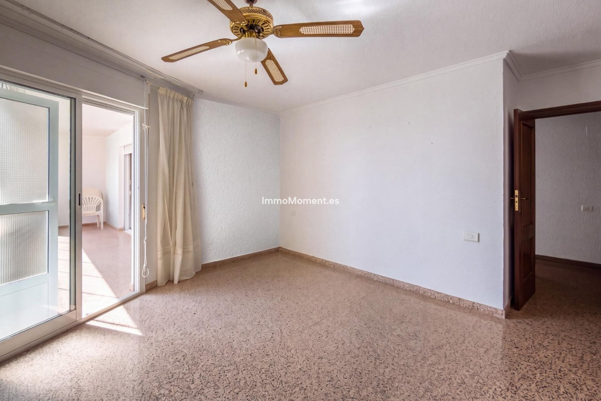 Resale - Apartment - Torrevieja - Torrevieja Centro